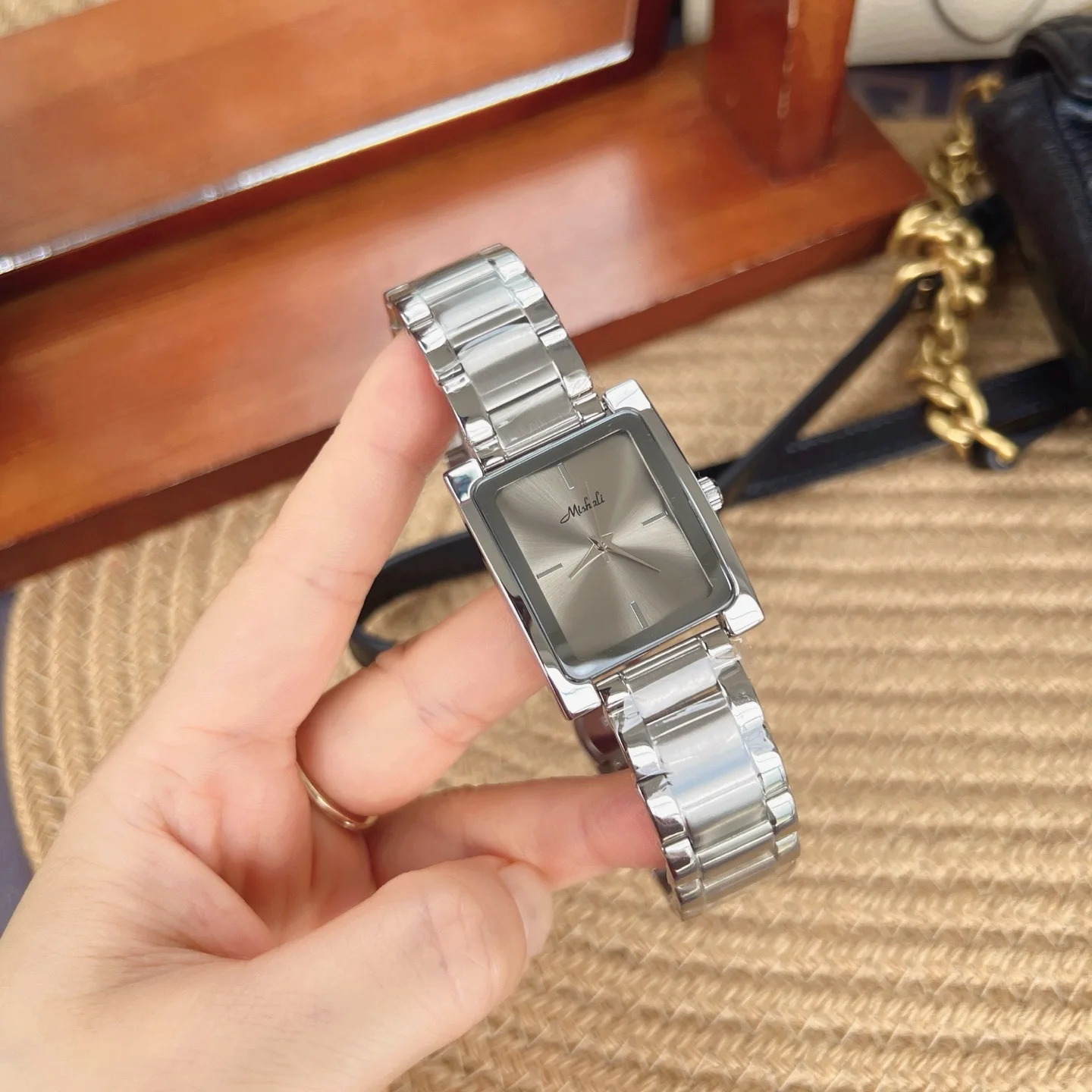 Stylish LargeDial Minimalist WatchNew SquareShaped Steel BandWatch For WomenVersatile Quartz WristwatchHighQuality Women'S Watch