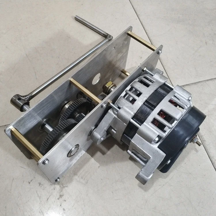 

Редуктор для увеличения скорости генератора с ручным приводом - бесщеточный, постоянный магнит, постоянное напряжение 1500 Вт, выход 220 В переменного тока до 12 В/24 В постоянного тока