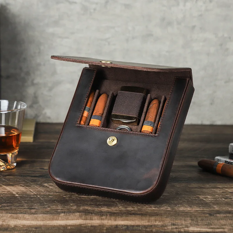 Vintage classic humidor. Magnetic buckle leather 4-piece humidor. Cigar storage, high-grade gifts, for men to use gifts