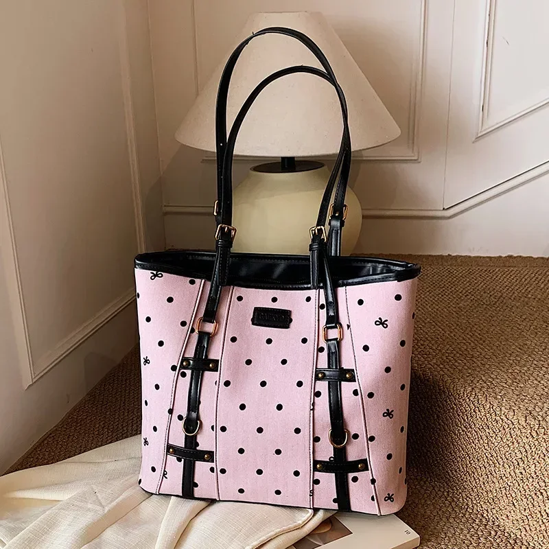 

2025 New Women's Polka Dot Bag - Large Capacity, Casual Style, Fashionable Commuter Shoulder Bag, Tote & Bucket Bag for Students
