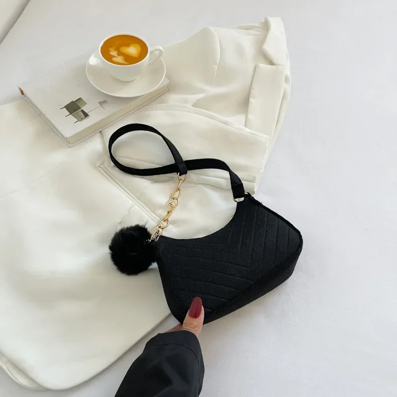 

New Women Retro Underarm Bag Fashion Trend Simple Shoulder Bag Casual Crossbody Bag 2024 Autumn Casual Purse Light Weigh