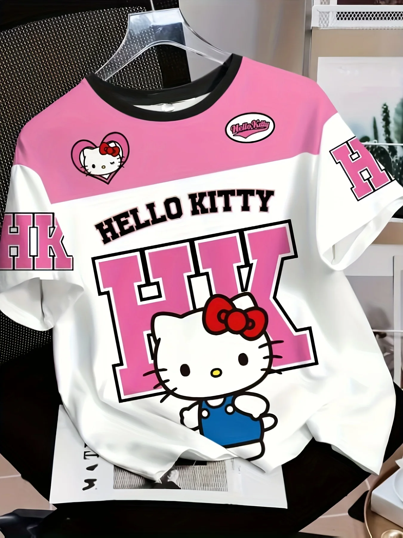 Sommer 2026 Sanrio Hello Kitty „HK Academy Pink“ 3D-gedrucktes Oversize-T-Shirt, lässig, bequem und locker geschnitten