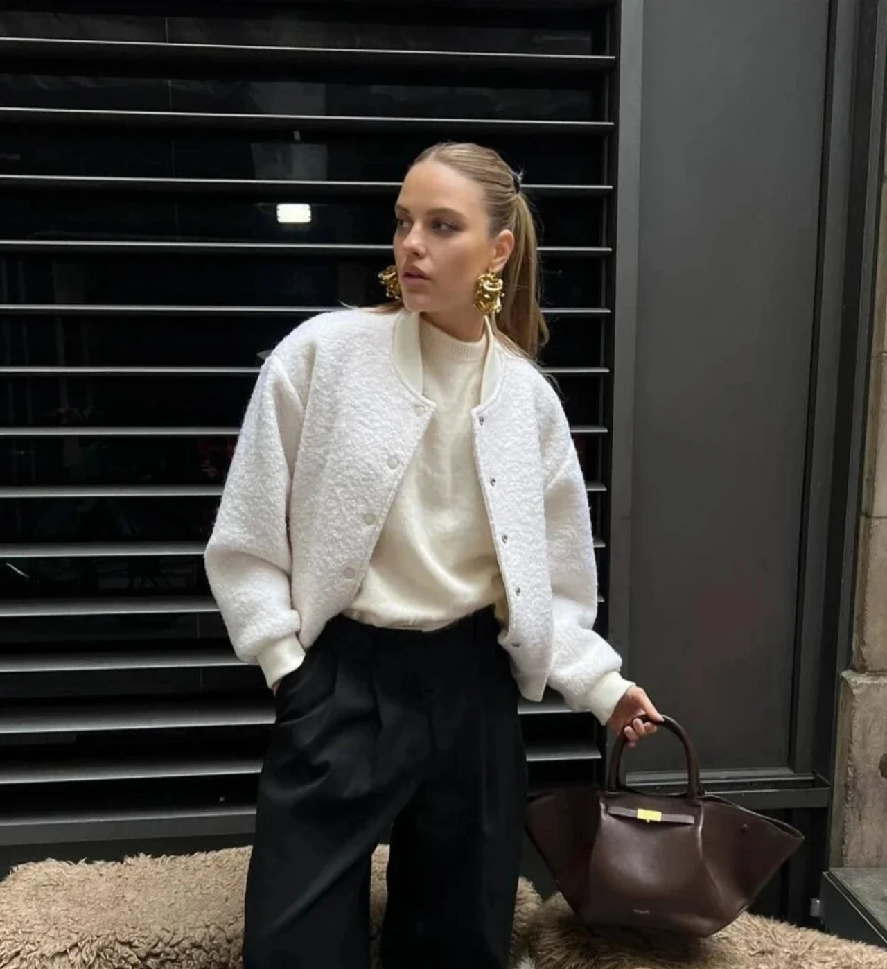 

White Lambswool Coat for Women Casual Fashion Chic with Pocket