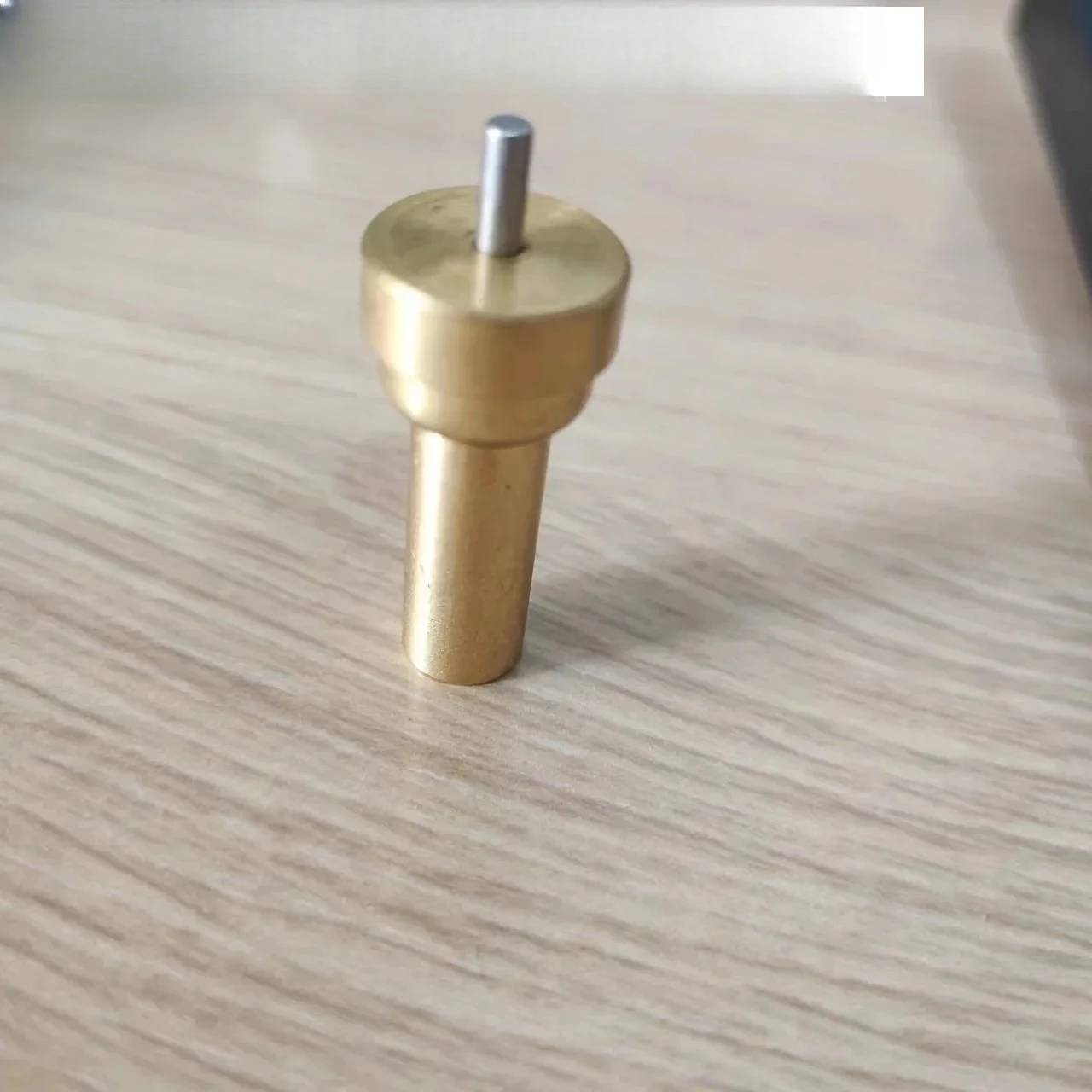

Red Liu Fuda , air compressor temperature control valve core constant temperature valve core