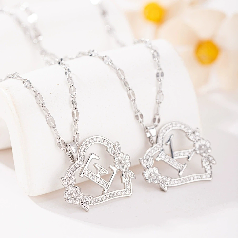 Romantic Flower Love Heart Pendant 26 Letter A-Z Necklaces For Women Trendy Silver Color Chain Wedding Jewelry Mother's Day Gift