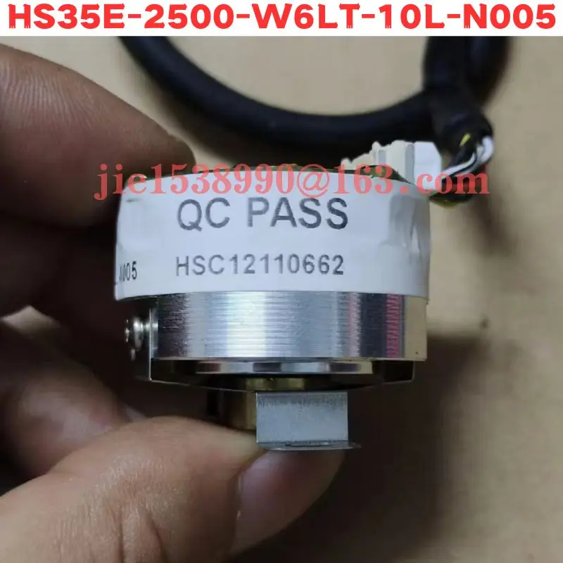 Used Encoder HS35E-2500-W6LT-10L-N005  HS35E 2500 W6LT 10L N005  Normal Function Tested OK