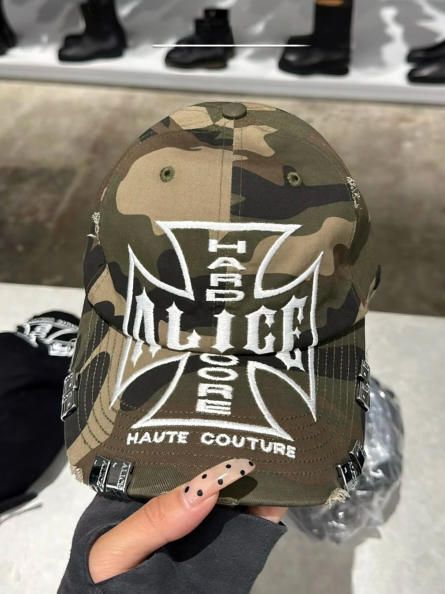 Opium Alice Camouflage Embroidery Baseball Cap Rivet Match Strike Anywhere Matches Holder Universal Unisex Street Style Cap