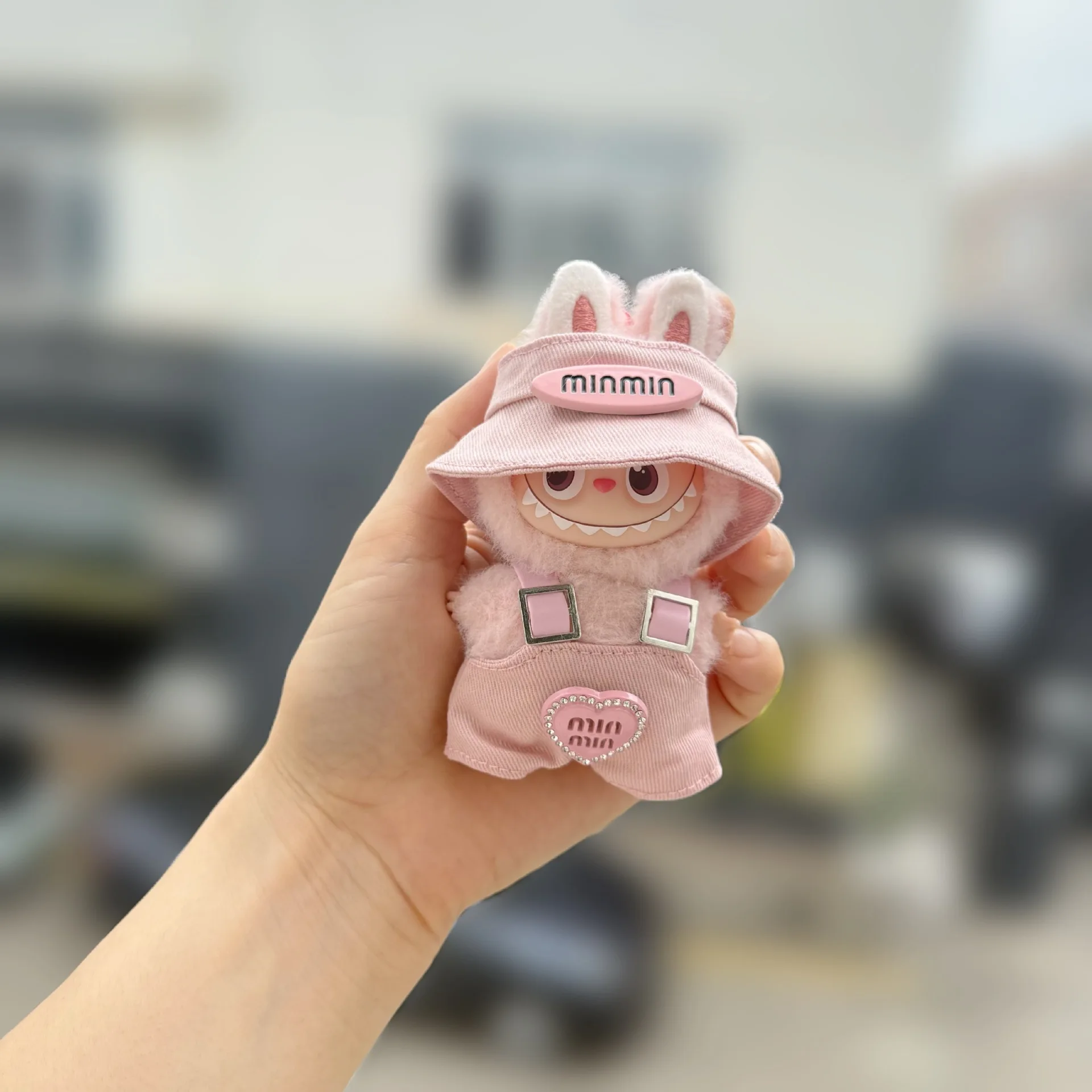 Mini-Labubu-Kleidung der 4. Generation, Mini-Version, Labubu-Kleidung der vierten Generation, Herz-Passwort, Lederhose