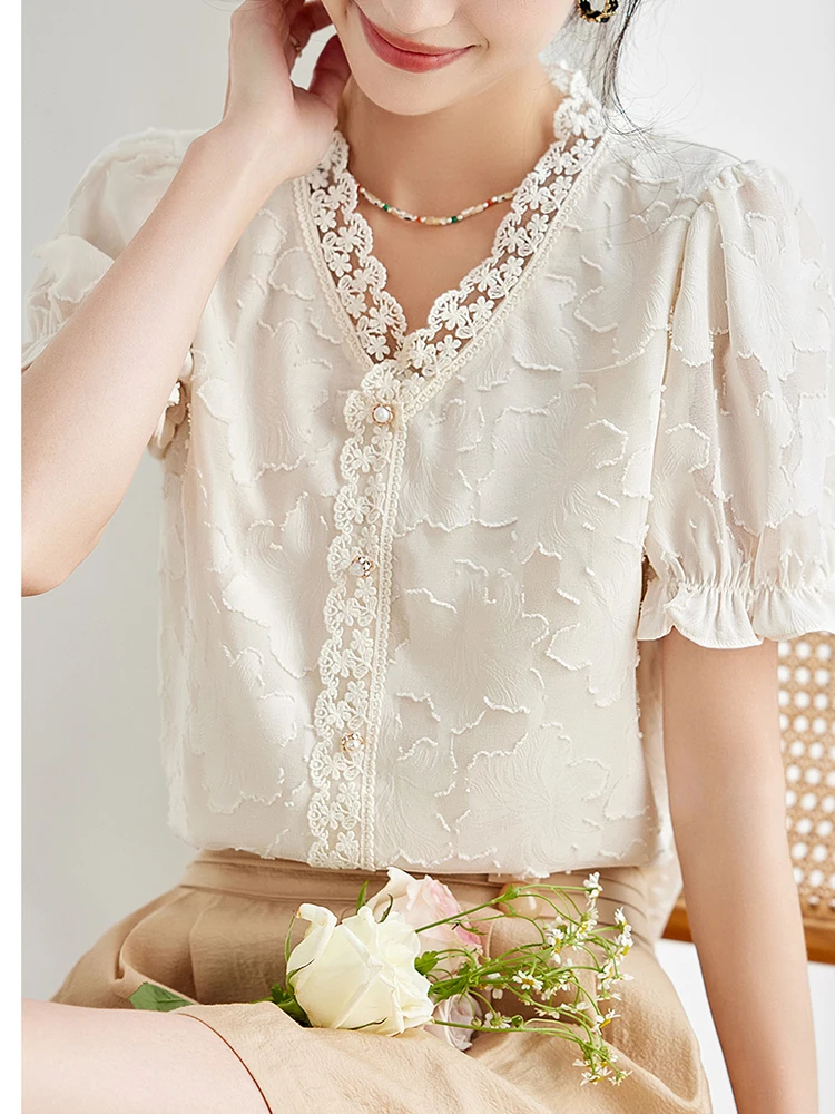 

Шикарные женские топы с V-образным вырезом, стройнящие фигуру, лето 2026, новинка, корейский стиль, из дышащей полиэстеровой ткани, повседневные модные топы