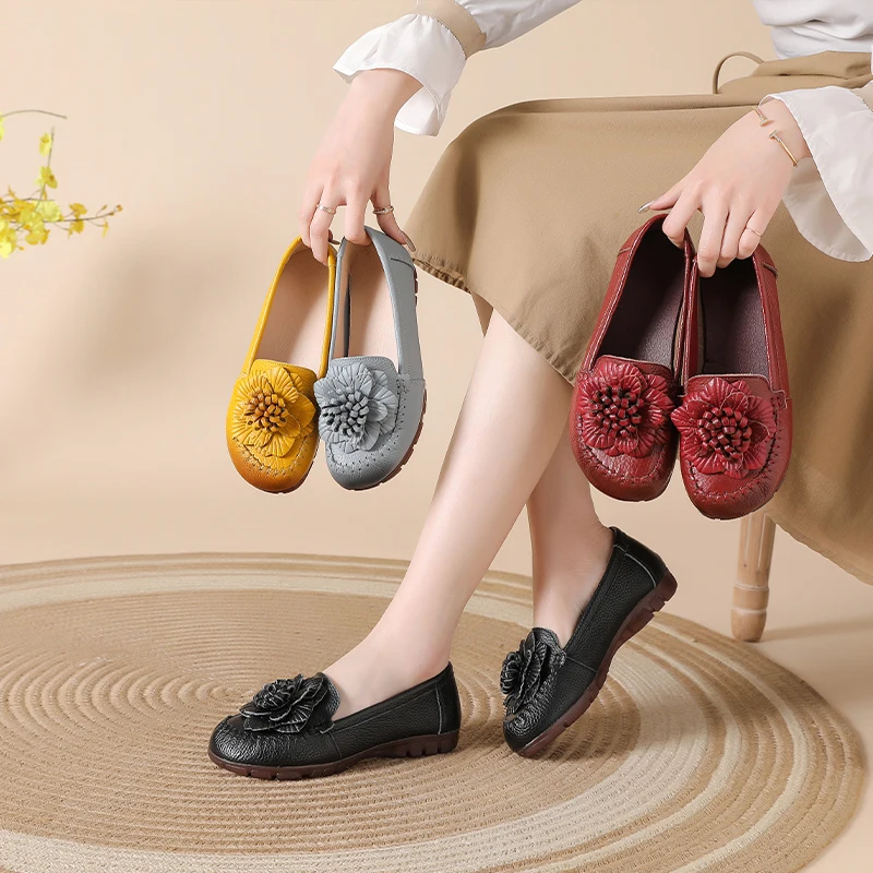 

New Soft Touch Real Leather Flats Artisan Made 3D Flower Non Slip Moccasins Vintage Loafer Cozy Walking Shoes For Women All Ages