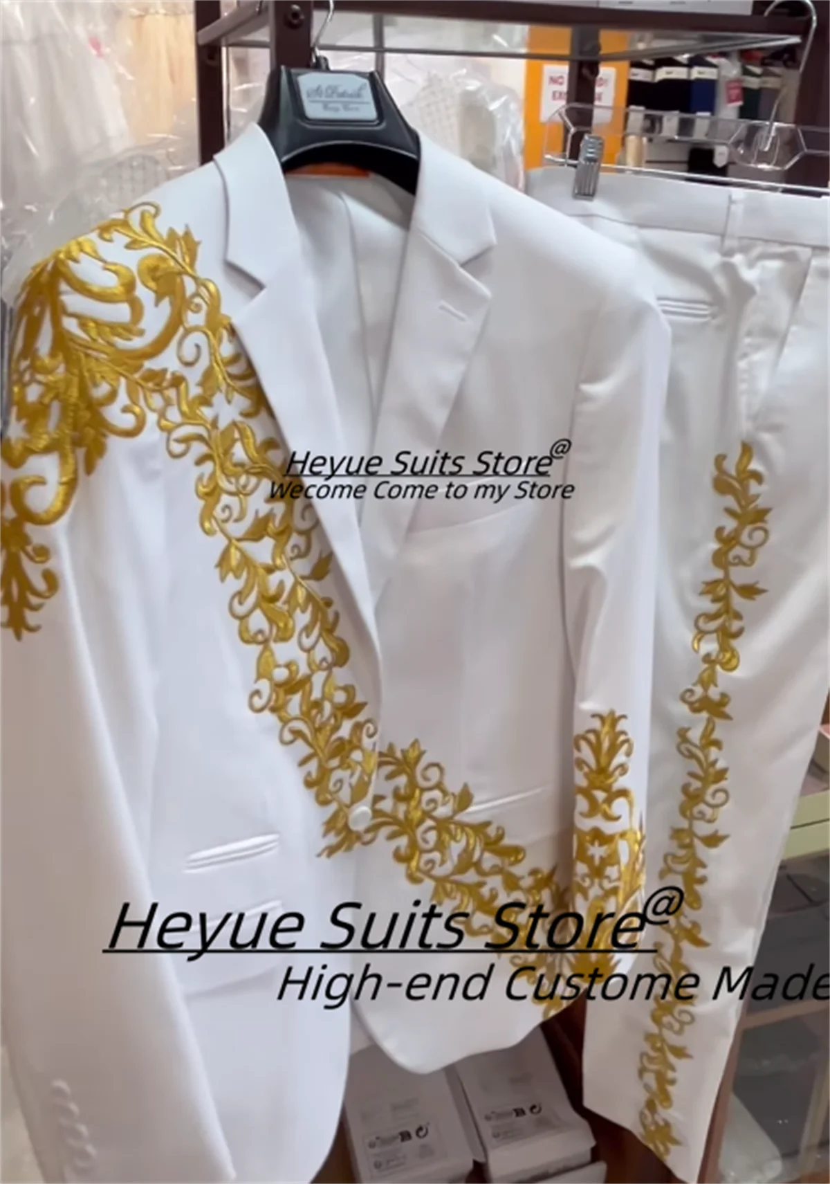 

High-end Golden embroidery Men Suits Customized Slim Notched Lapel Groom Wedding Tuxedos 2Pcs Sets Male Prom Blazers Ropa Hombre