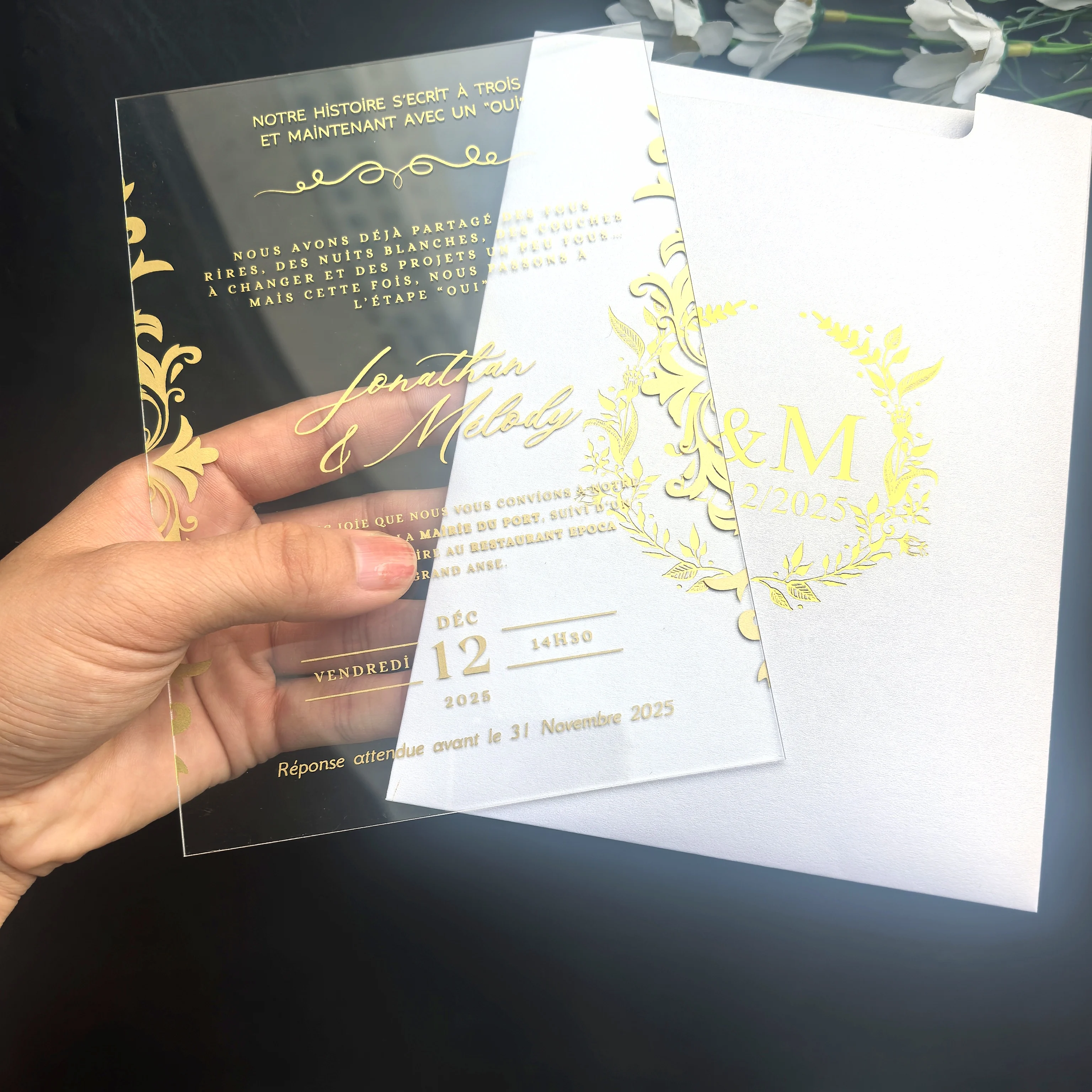 

Золотой блестящий свадебный принт, прозрачные акриловые приглашения, 30 шт., бесплатная индивидуальная свадебная открытка из ПВХ с лазерной гравировкой