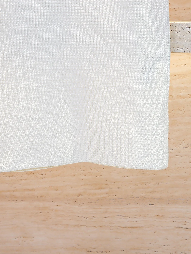 ハイエンド冬の女性のニットドレスホワイトスクエアカラーレース裾Aラインミディドレスソフトポリエステル繊維長袖