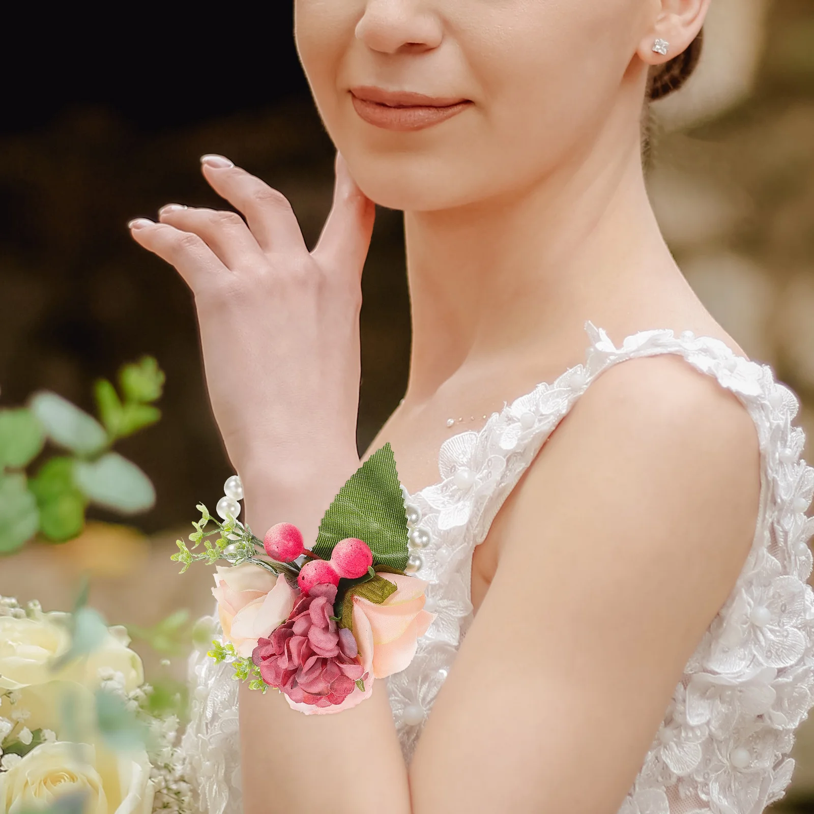 

Elegant 1 Pc Wrist Flower Bracelet Artificial Silk Bridal Corsage Bridesmaid Party Photography Stage Props Long Lasting Real