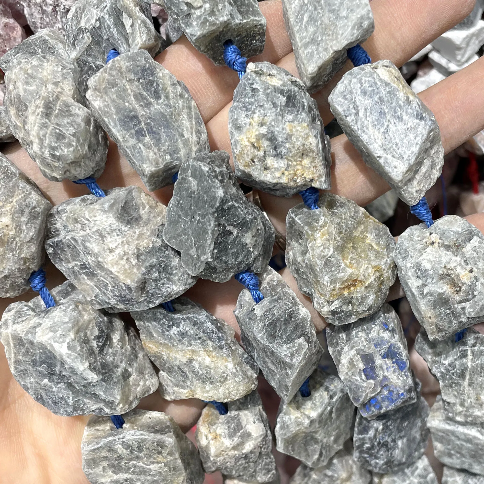 Natürliche Unregelmäßige Freiform-Rohsteine, Raue Fluorit-Mineralnuggets, Lose Abstandsperlen, DIY-Zubehör für Schmuckherstellung – Detail 12