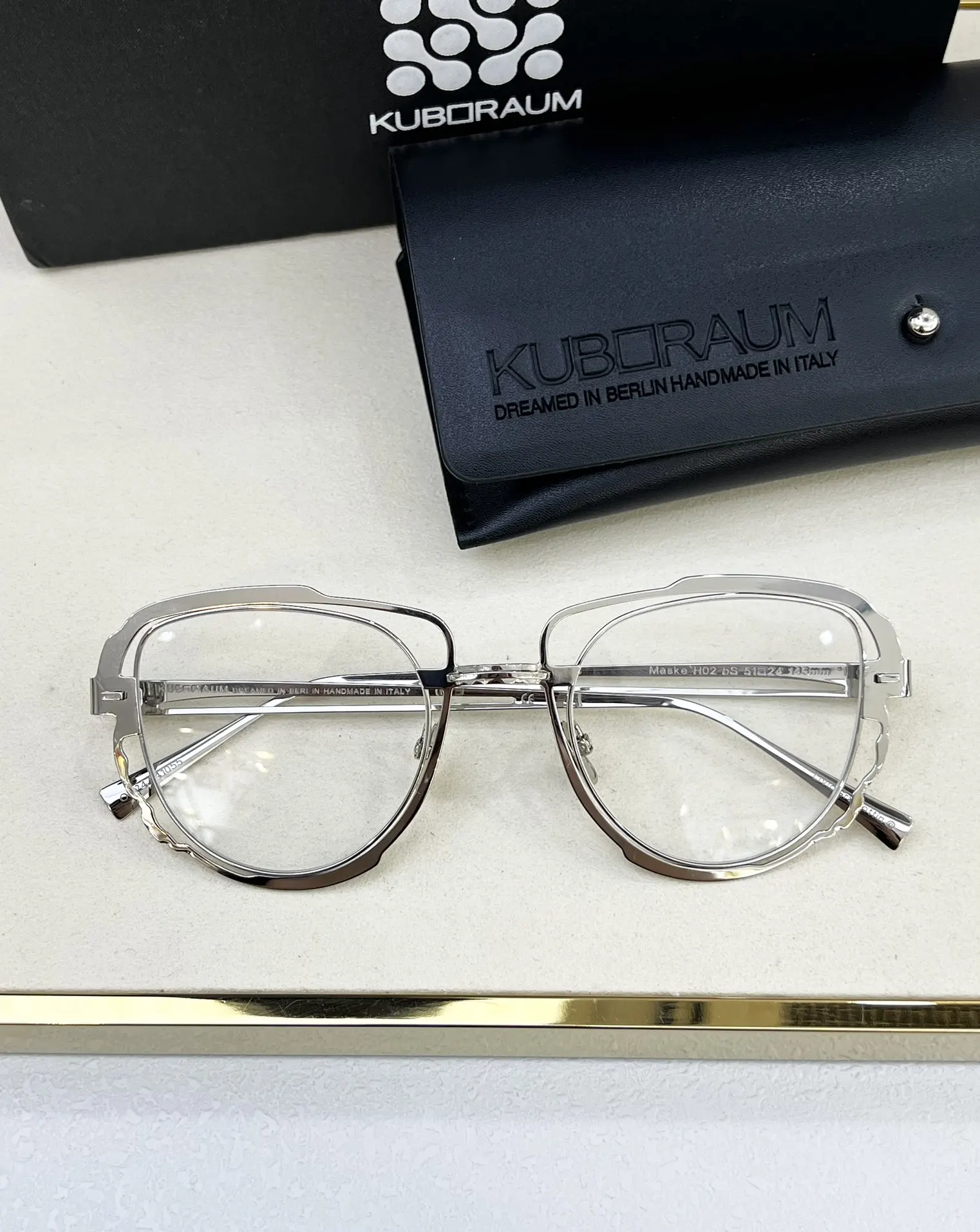 

KUBORAUM Fashion Maske H02 Sunglasses Women Men Thick Acetate Oval Vintage Retro Luxur Outdoor Fashion Eyewear Shades for Sun