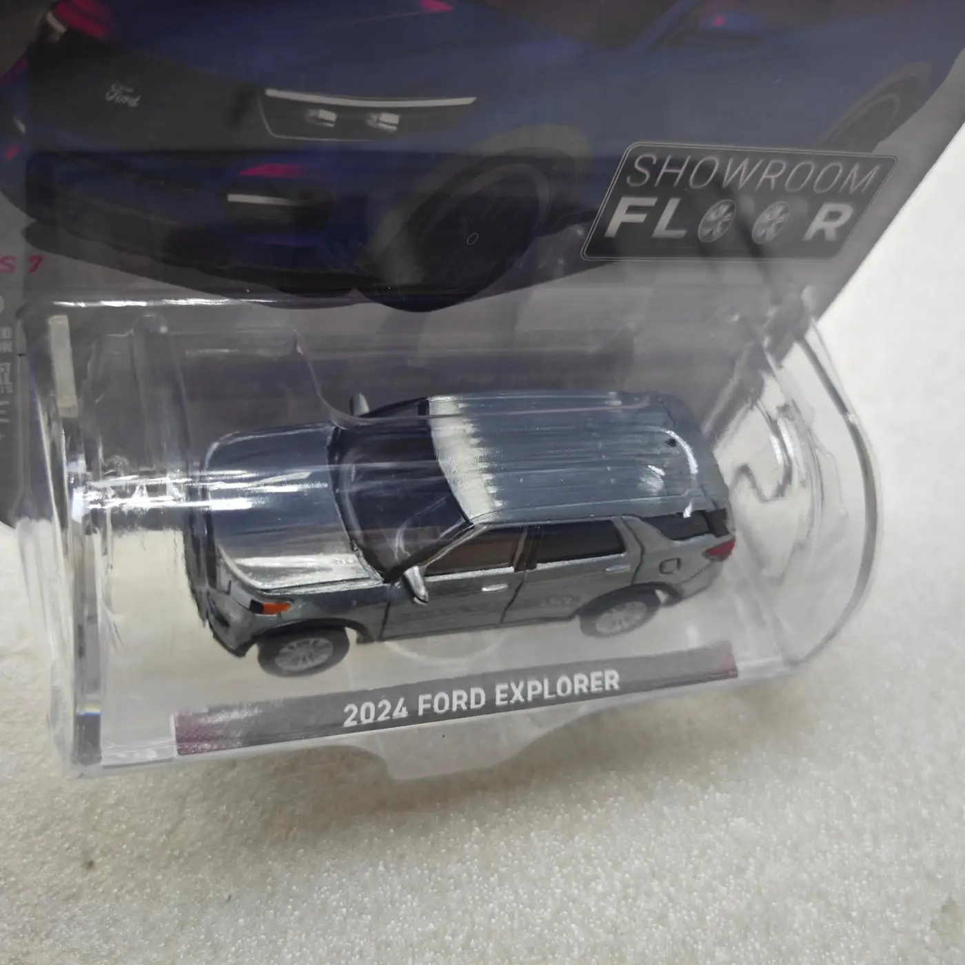 

GreenLight 1:64 2024, модель автомобиля из сплава Ford Explorer, литой мини-автомобиль, детская игрушка в подарок