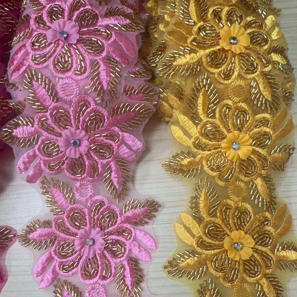 4,5 Yards Blumen-Perlen-Besticktes Band für Braut- und Hochzeits-DIY-Projekte