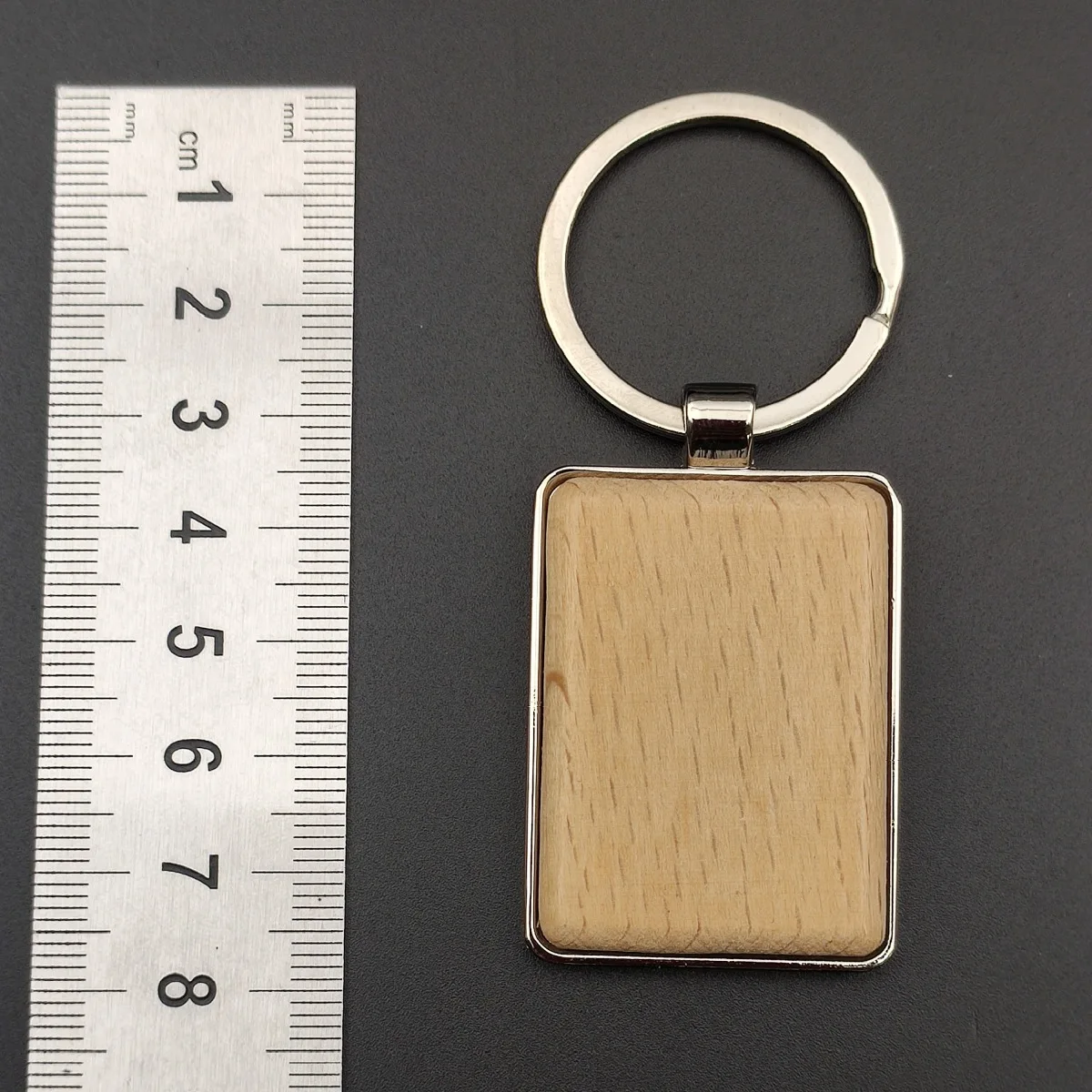 Personalisierter Holz-Herzform-Flaschenöffner als Schlüsselanhänger, Kreativer Persönlicher Auto-Moto-Schlüsselring, Zubehör, Großhandelsgeschenk – Detail 6