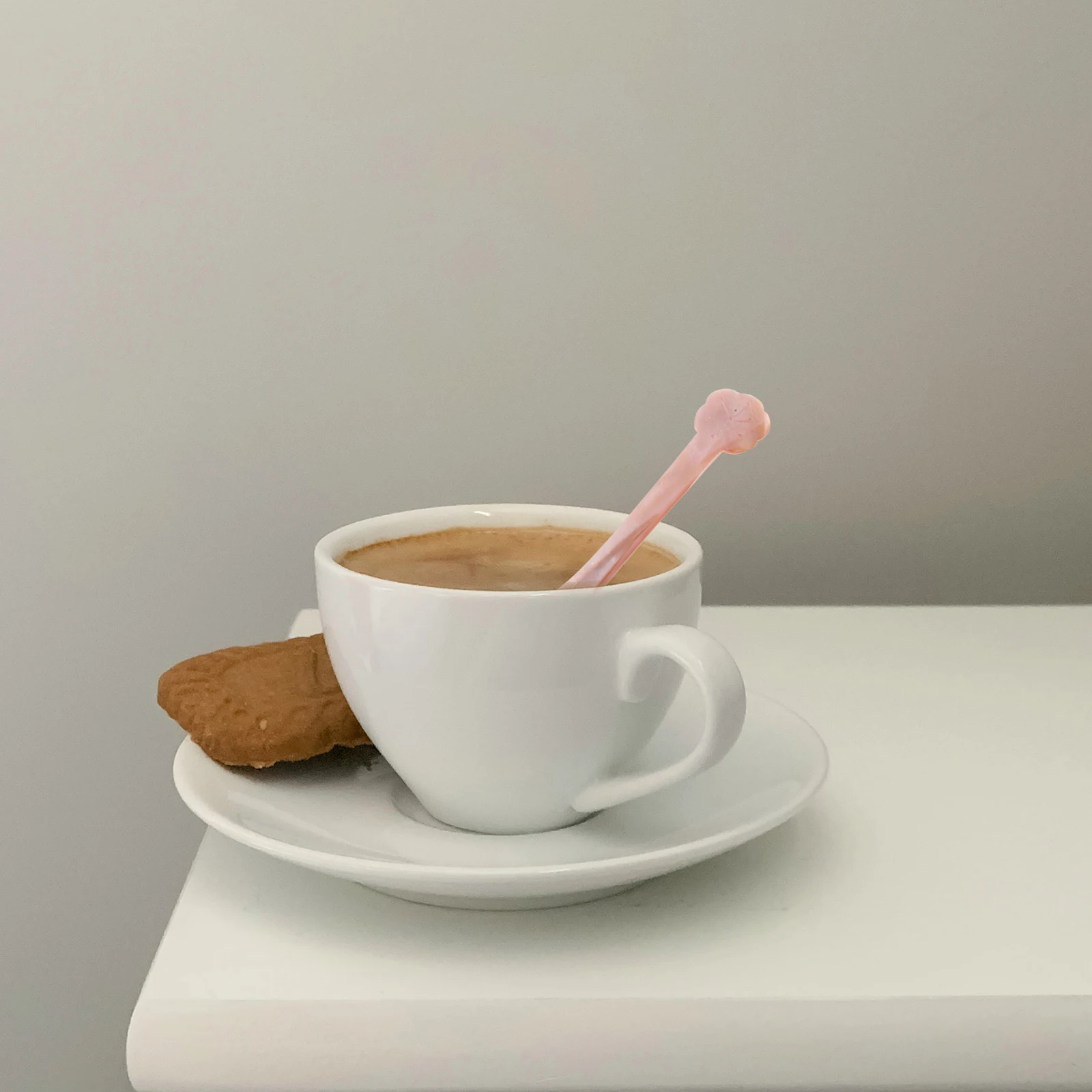 

Shell Spoon Decorative Multi-Function Coffee Juice Mixing Dessert Soup Porridge Small Scoop Lightweight Kitchen Essentials