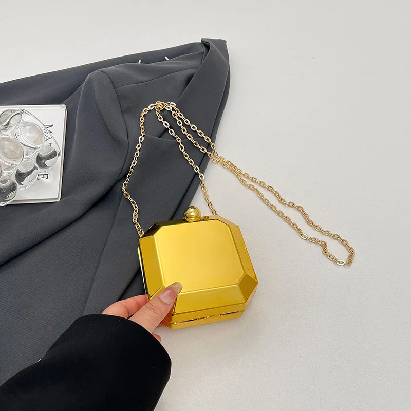 

Женская золотистая металлическая сумка-клатч в форме октагона с цепочкой, повседневная, для вечеринок и свиданий, через плечо, в стиле Y2K, новинка 2026 года