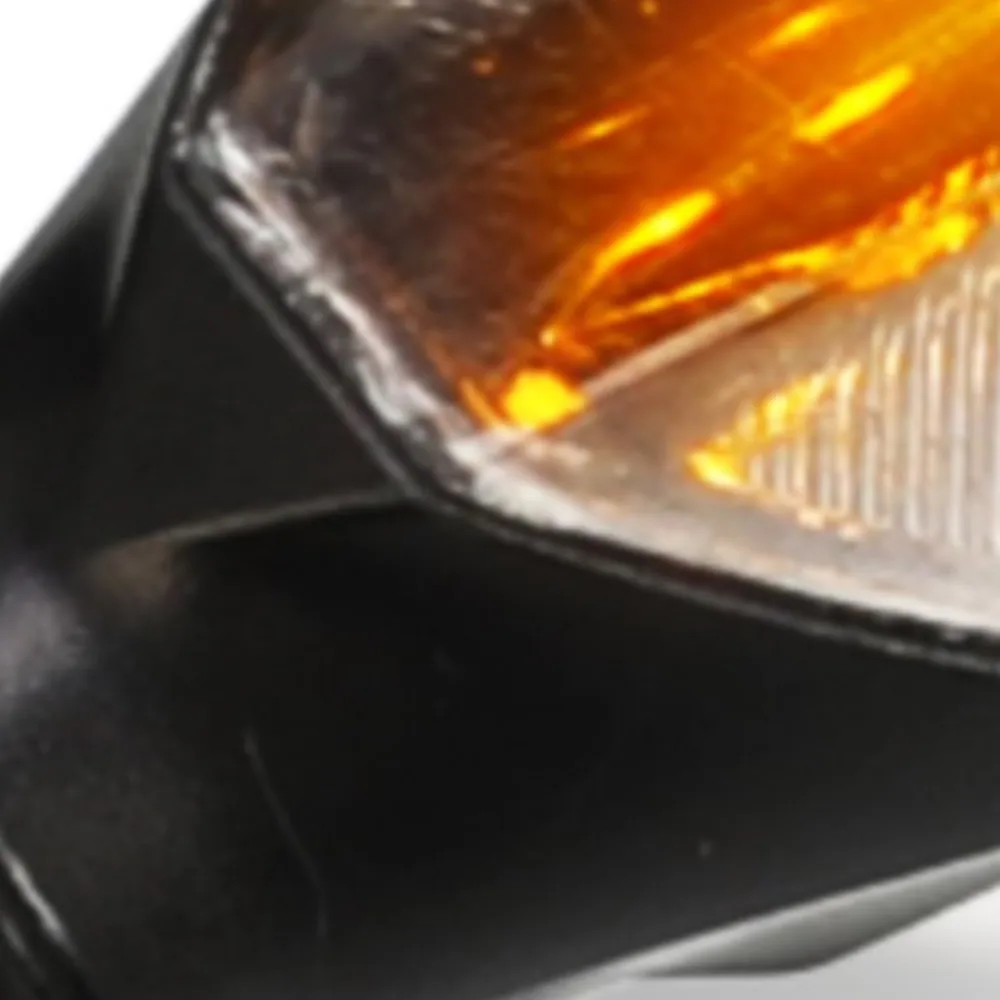 

For YAMAHA YZF-R1 YZF R3 FZ1 FZ6 YZF R125 1998-2023 2024 Universal 12V Motorcycle Blinker Indicator Lights LED Turn Signal Lamp