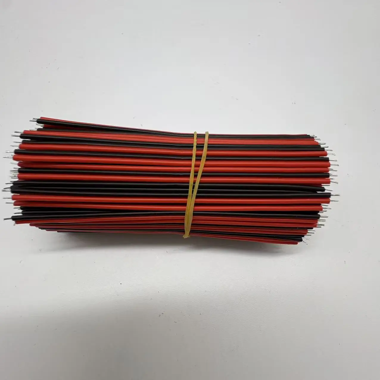 200PCs/Lot Tin-Plated Breadboard Solder Cable 22AWG 10cm Red Black Color Flexible Two Ends PVC Wire Electronic for 2pin Strip