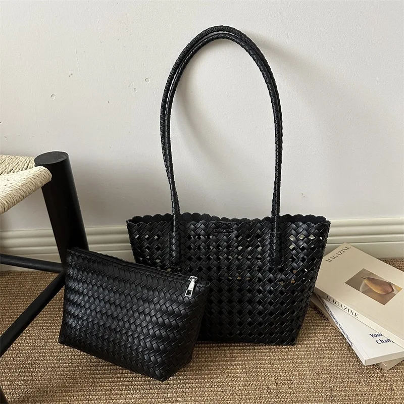 Fashion Hollow Out One Shoulder Tote Bag Large Capacity Handbag Women Stylish Vintage Casual Shoulder Shopper Bag Daily Commuter