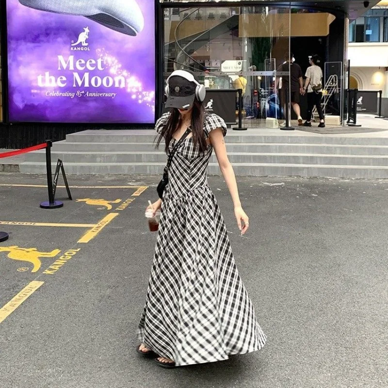 Sommerliches, schickes Retro-Karo-Maxikleid mit Puffärmeln 2026 – Neues elegantes mittellanges Damenkleid, modischer, schmaler Rock für Mädchen