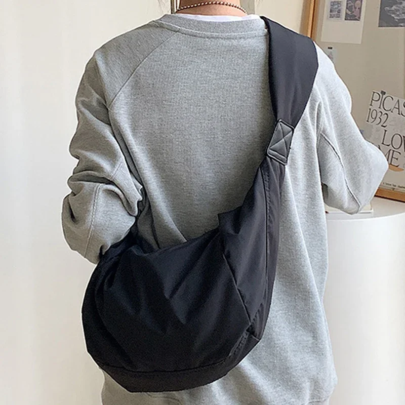 2023 large capacity casual nylon shoulder bag, Korean style hobo bag, youth cross body shoulder bag, summer new patch