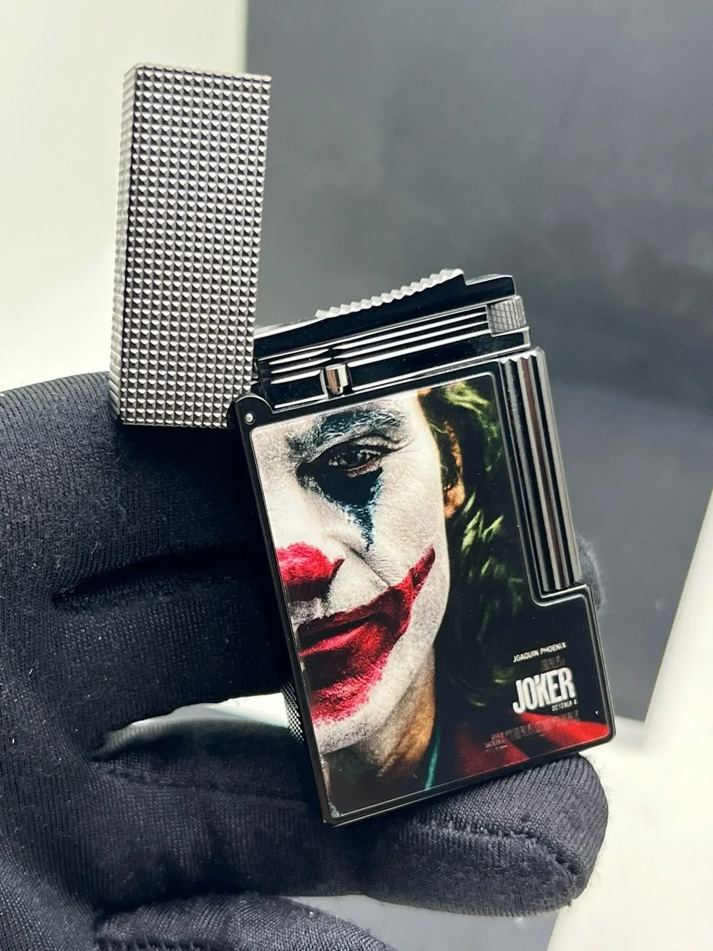 S.T.Dupont lighter Joker  comes with a set of original accessories, top configuration, Dupont agent manufacturer