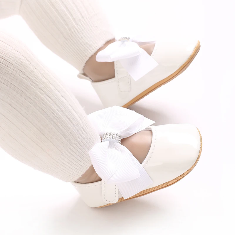 Niedliche Prinzessinnen-Babyschuhe, Frühlings- und Herbstedition, Schmetterlings-Schleifen-Dekoration, weicher PU-Boden, geeignet für 0–1 Jahre alte Babys – Detail 12