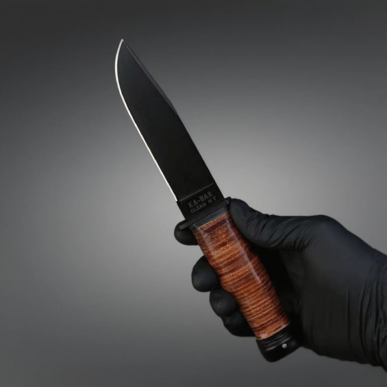 KA-1217 tactical straight saber is a hunting knife equipped by the seals and an emergency tool for camping in the wild