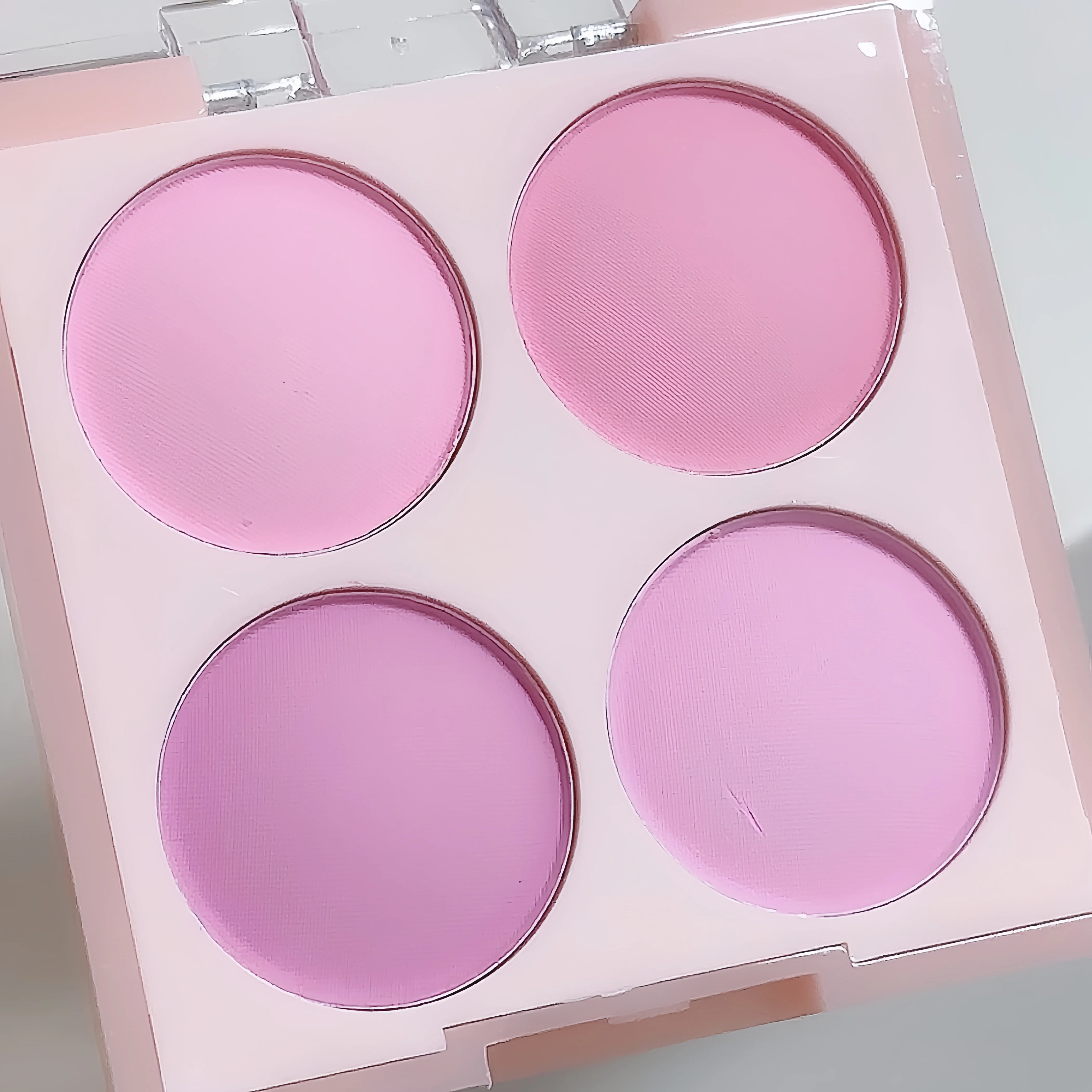 Set di fard in polvere opaca da 4 colori - Illuminatore cosmetico per illuminante per guance per trucco viso dal tono dolce e caldo per una bellezza del viso migliorata