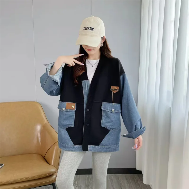 [EWQ] Fashion Long Sleeve V-neck Spliced Denim Women Knit Cardigan Pockets Design Casual Female Coats 2024 Autumn New 16O1717