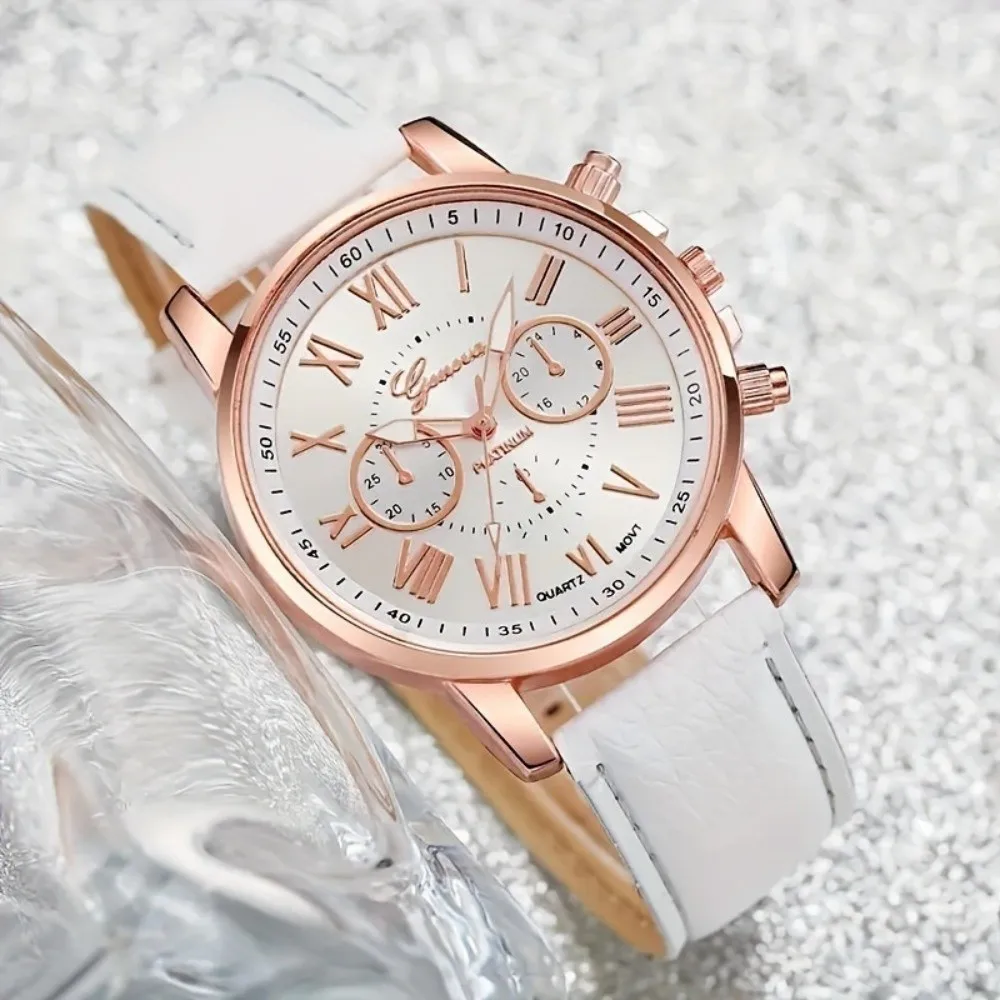 Heart Rhinestone Quartz Wristwatches Fashion Dial Luxury Design Quartz Watch Analog Display Leather Band Women's Watches