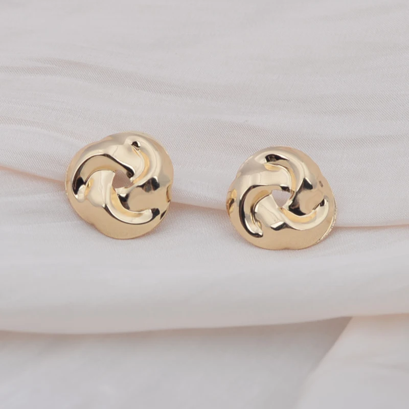Vintage Metal Twist Stud Earrings Golden Silver Color Women Earrings Rotating Spiral Earrings Golden Silver Color Simple Jewelry