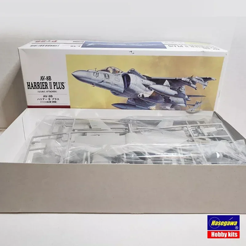 

Hasegawa 1/48 Plastic Scale Model Kit 07228 American AV-8B Harrier II Plus Attack Aircraft