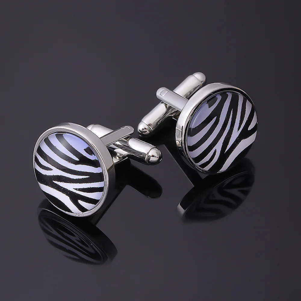 2 Stück Kreative Manschettenknöpfe mit Zebrastreifen für Herren, Französische Legierung, Personalisierte Manschettenknöpfe, Geschenke für Geburtstagsfeiern und Hochzeiten 2025 – Detail 4