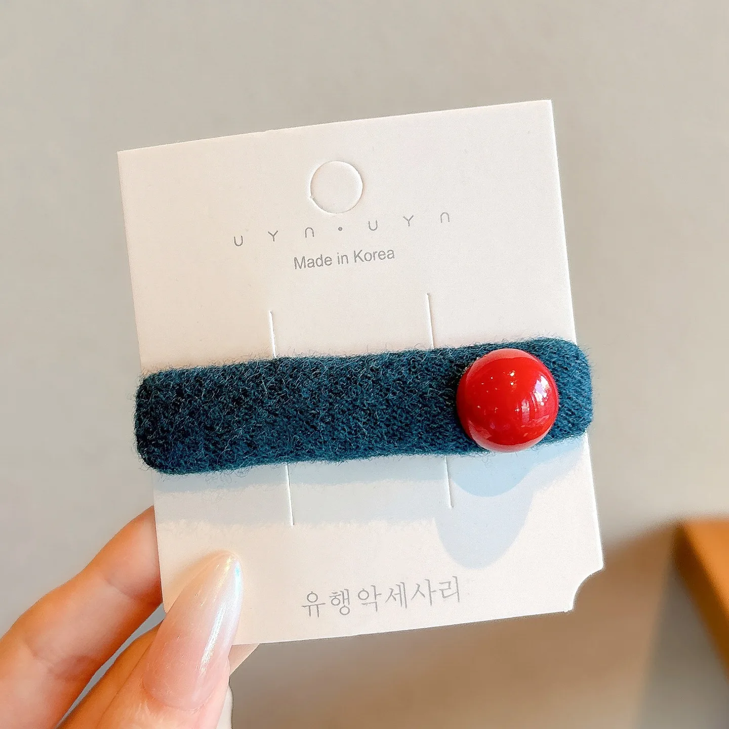 

Japanese-Style Plush Star Hair Clips Autumn and Winter Cute Girl Bangs Clips Fluffy Side Hairpins Duckbill Clips Hair Accessories Wholesale