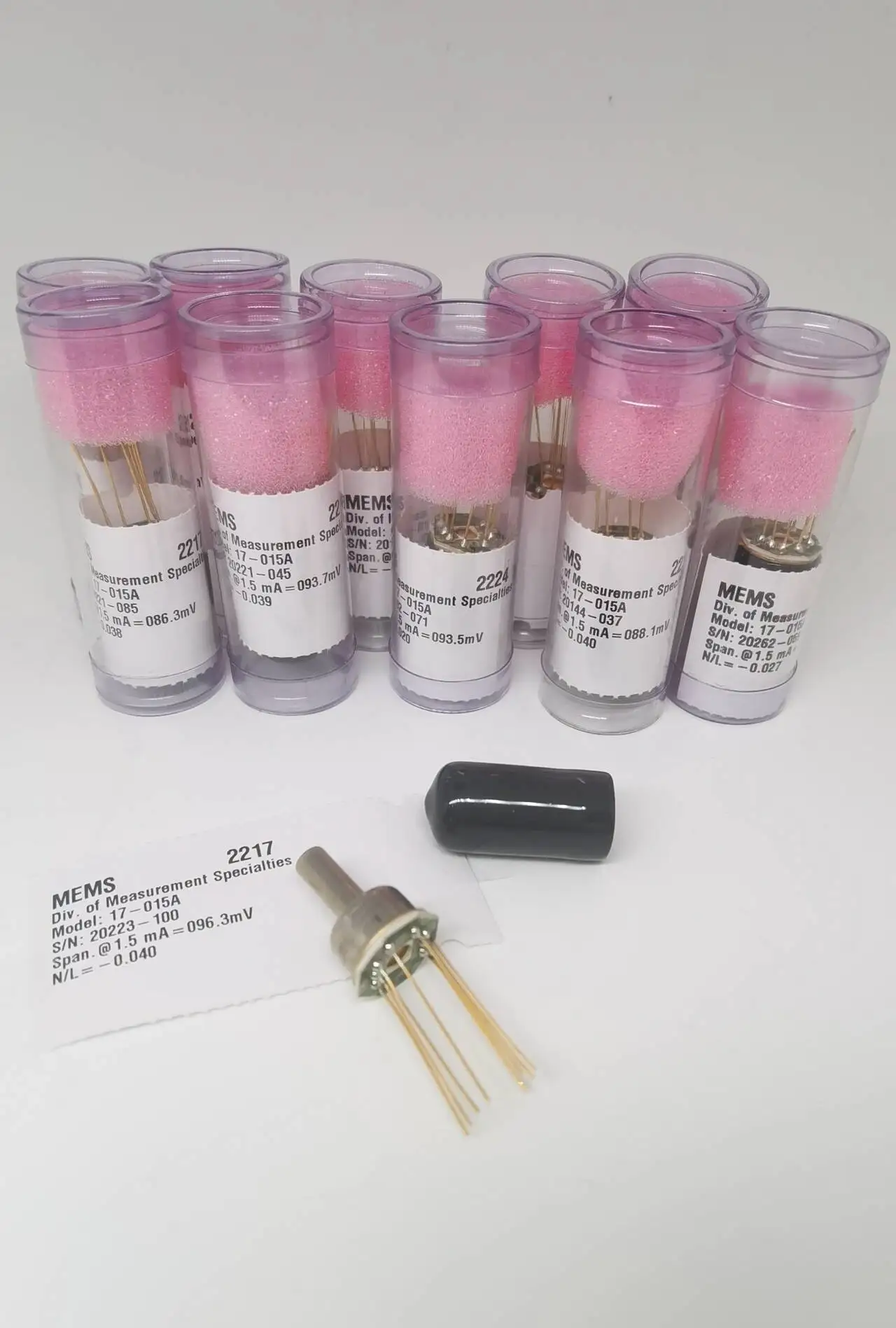 

17-015A MEAS 17 Series Pressure Sensor Original Genuine Technical Support Fast shipping