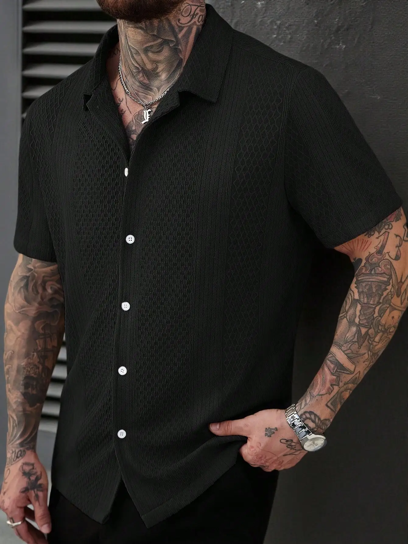 

Men's Black Textured Jacquard Knit Short Sleeve Casual Shirt