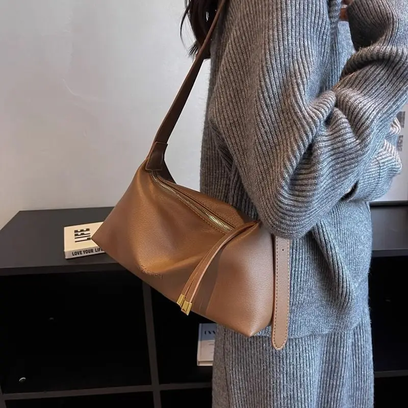

2025 New Trendy Fashion Retro Dumpling Bag Niche Textured Shoulder Underarm Bag Ins Crossbody Bag for Women