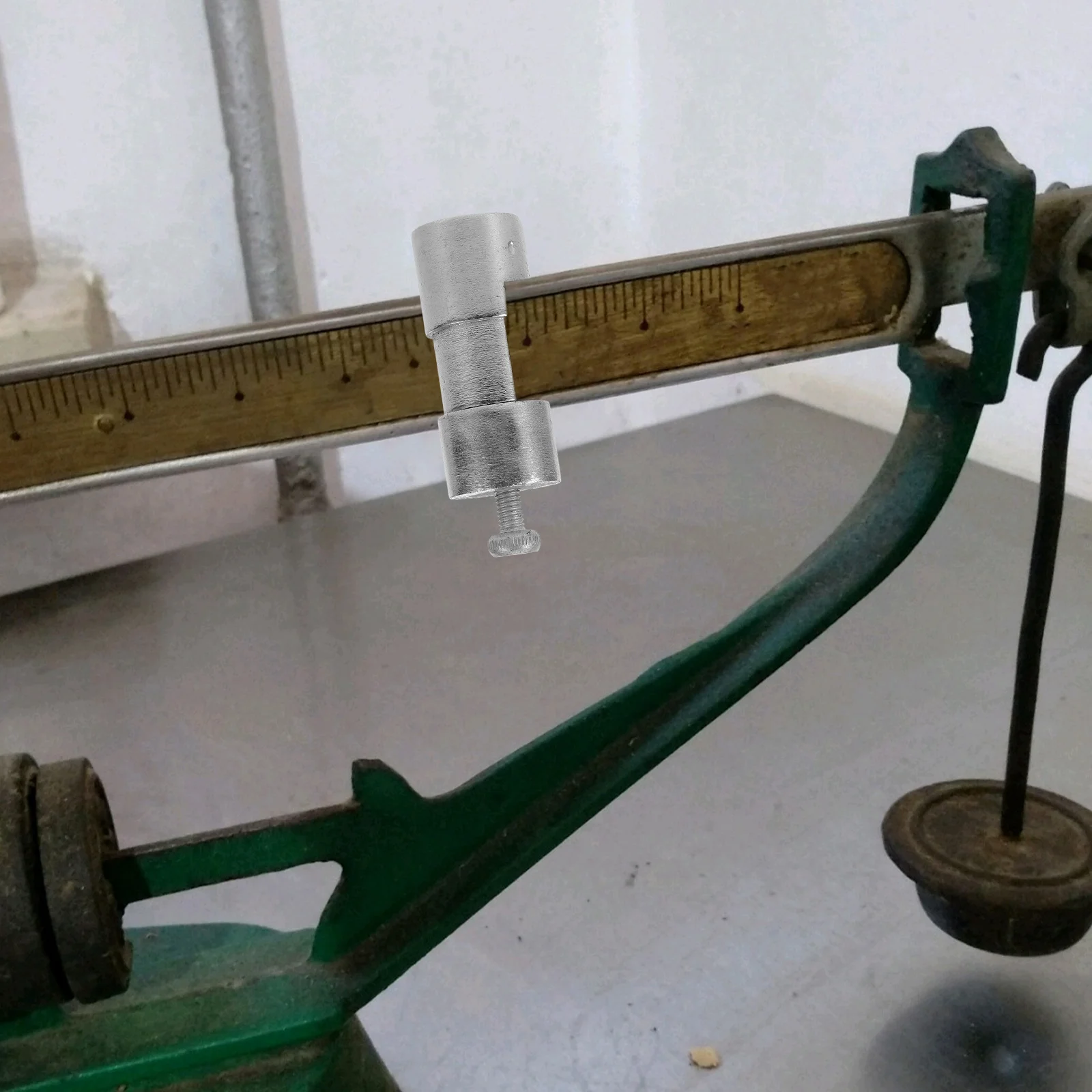 

Retro Style Sliding Iron Precision Balance Rider Replacement Calibration Compact Wear-Resistant Mechanical Scale Accessory