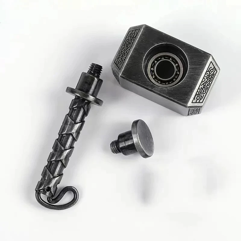 라베로 드 메탈 마이티 머즐니르, 마르틸로 드 바탈라, 피젯 핸드 스피너, 예마 델 데도, 주게테 파라 알리비아르 엘 에스트