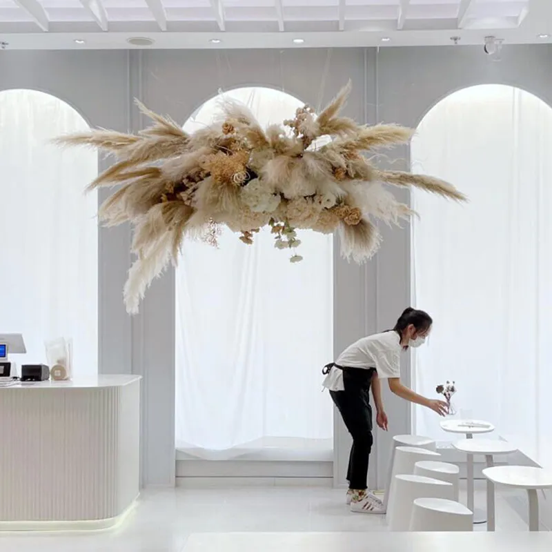 Internet celebrity reed dried flower light luxury hanging hanging wall hanging flower art clothing store window decoration pasto