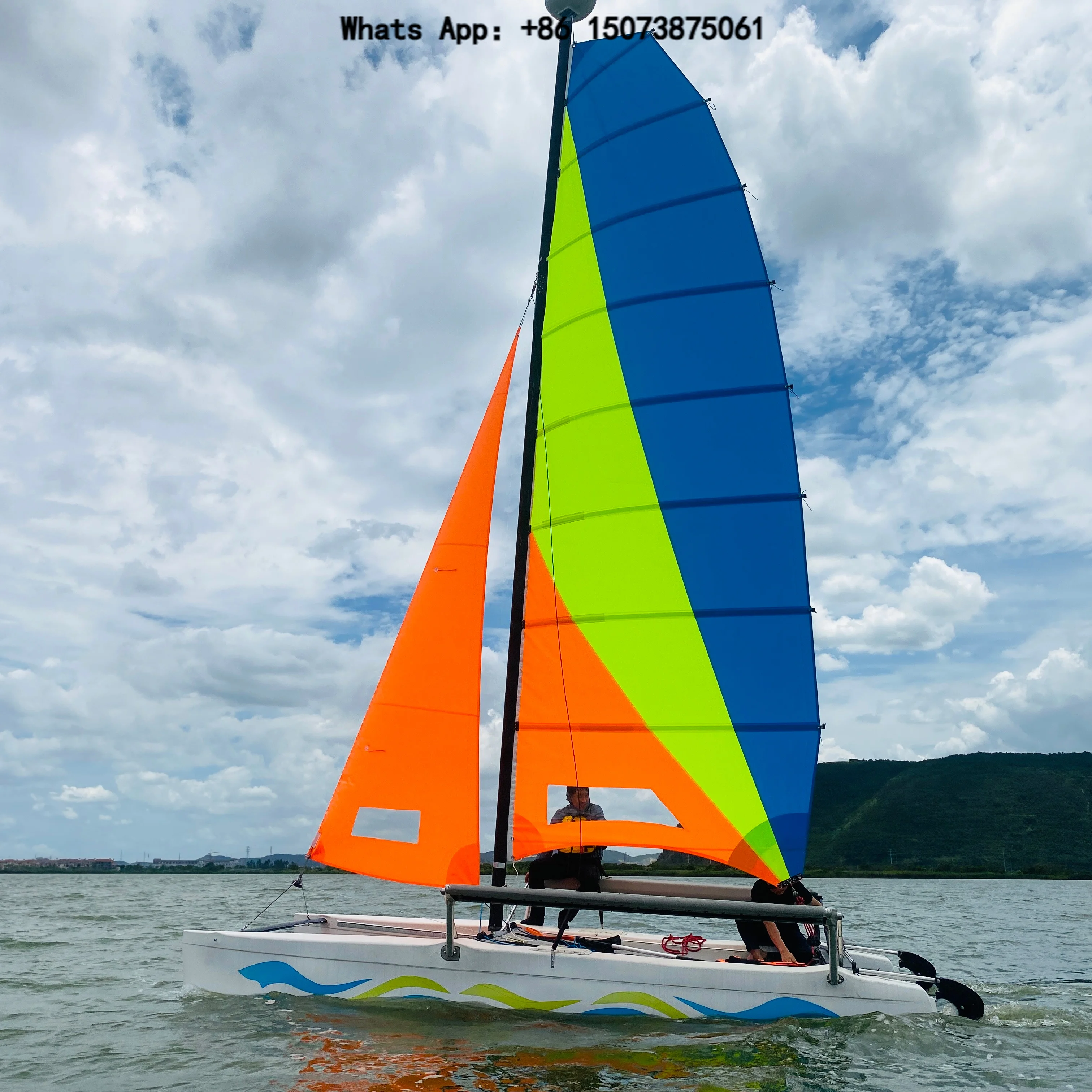 Factory Newly Designed Sport Catamaran Sail Boat for Water Adventure Sailing Boat for 6 Passengers