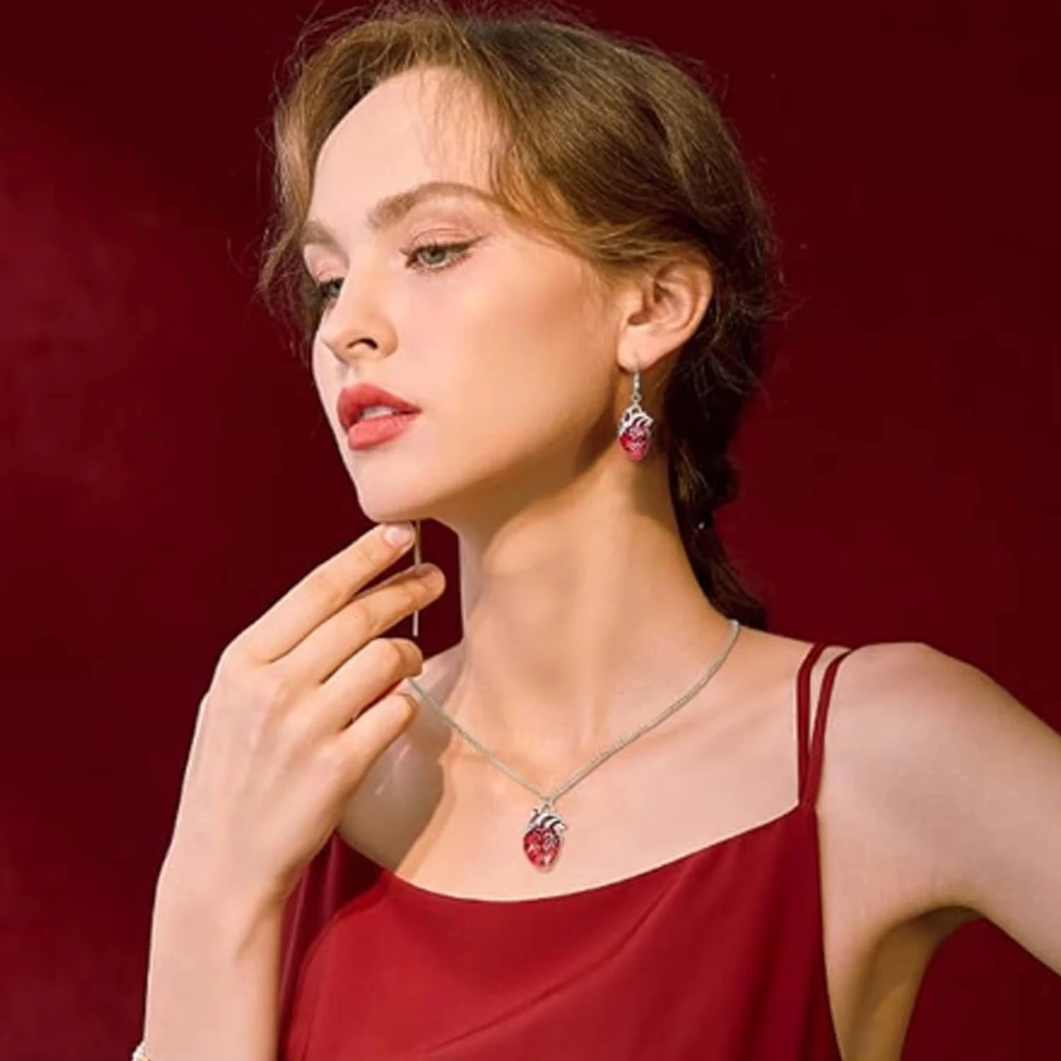 Gothic Anatomy Heart Pendant Necklace Blood Red Human Heart Silver Chain Y2K Grunge Style Unisex Jewelry Gift Accessories