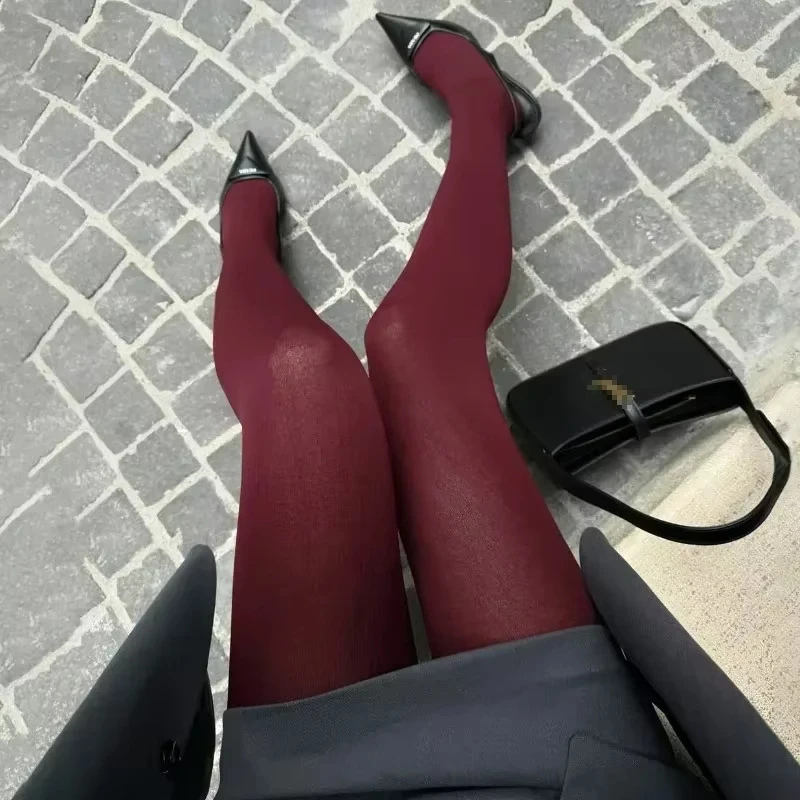 1 paire de collants pour femmes, bas Slim et Sexy, couleur unie, collants Super élastiques, rouge vin, printemps été automne