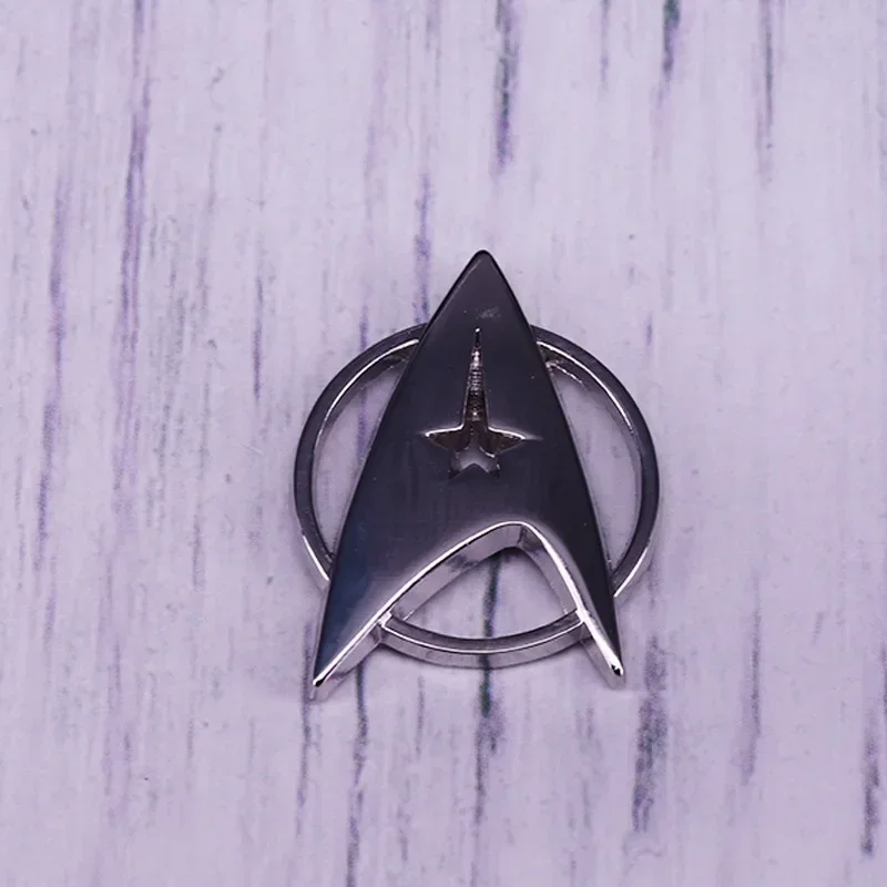 Perfect Quality Space Science Fiction Movie Brooch Enamel Pins Mr Spock Vulcan Starfleet Enlisted Command Discovery Gift Jewelry